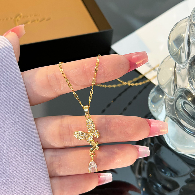 Collar de Acero de Titanio con - Butterfly Clasp Deployant reseña y precio